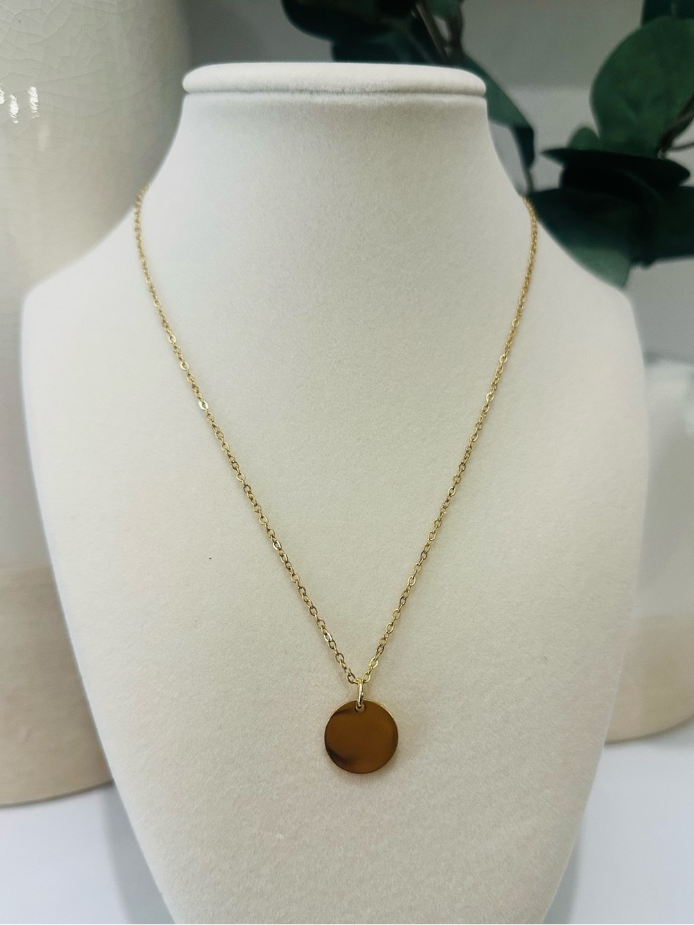 Plunder gold tone necklace with engravable pendant